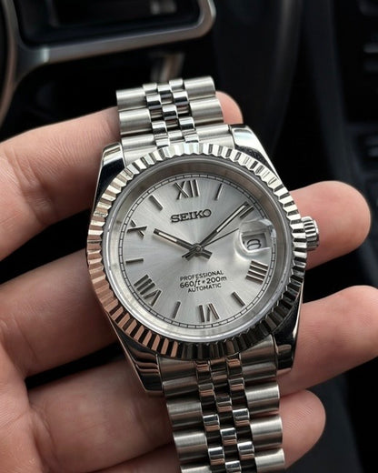 Dateiko | White Roman
